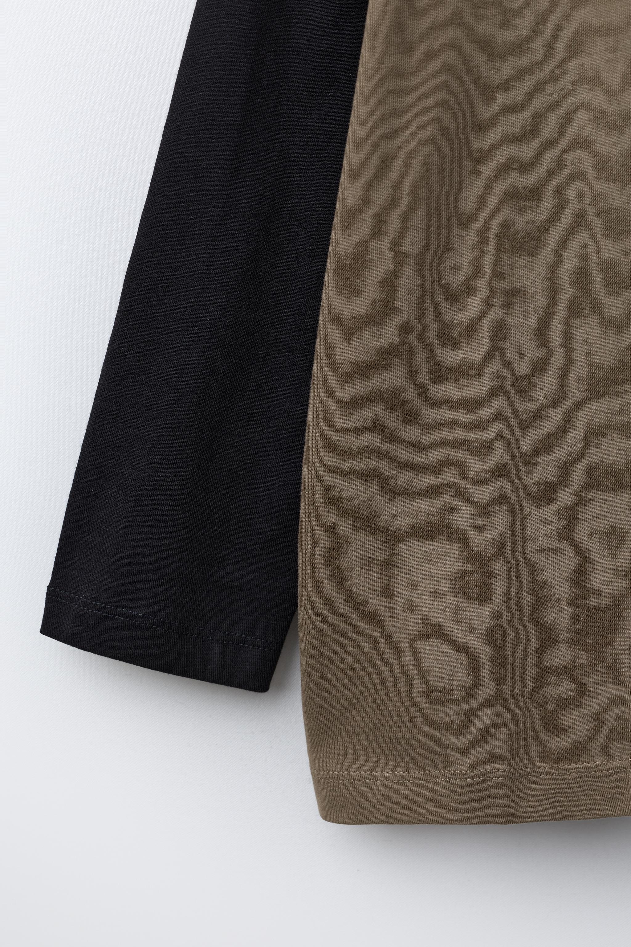 RAGLAN SLEEVE T-SHIRT WITH EMBROIDERED TEXT